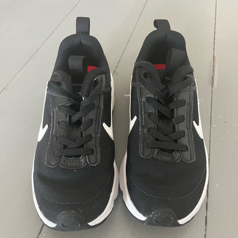 Nike Kids Black and White Sneakers